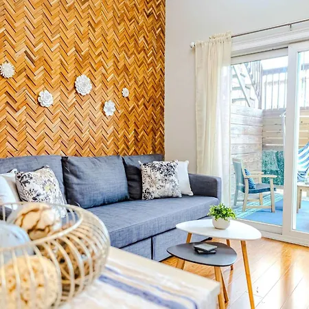 Jennifer'S Providence Escape Private Apartment With Relaxing Deck Exterior photo